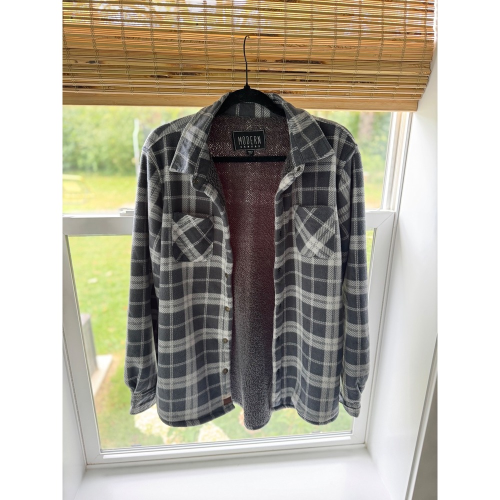 Modern Canvas-GREY Plaid Sherpa-Lined Shacket | Size L